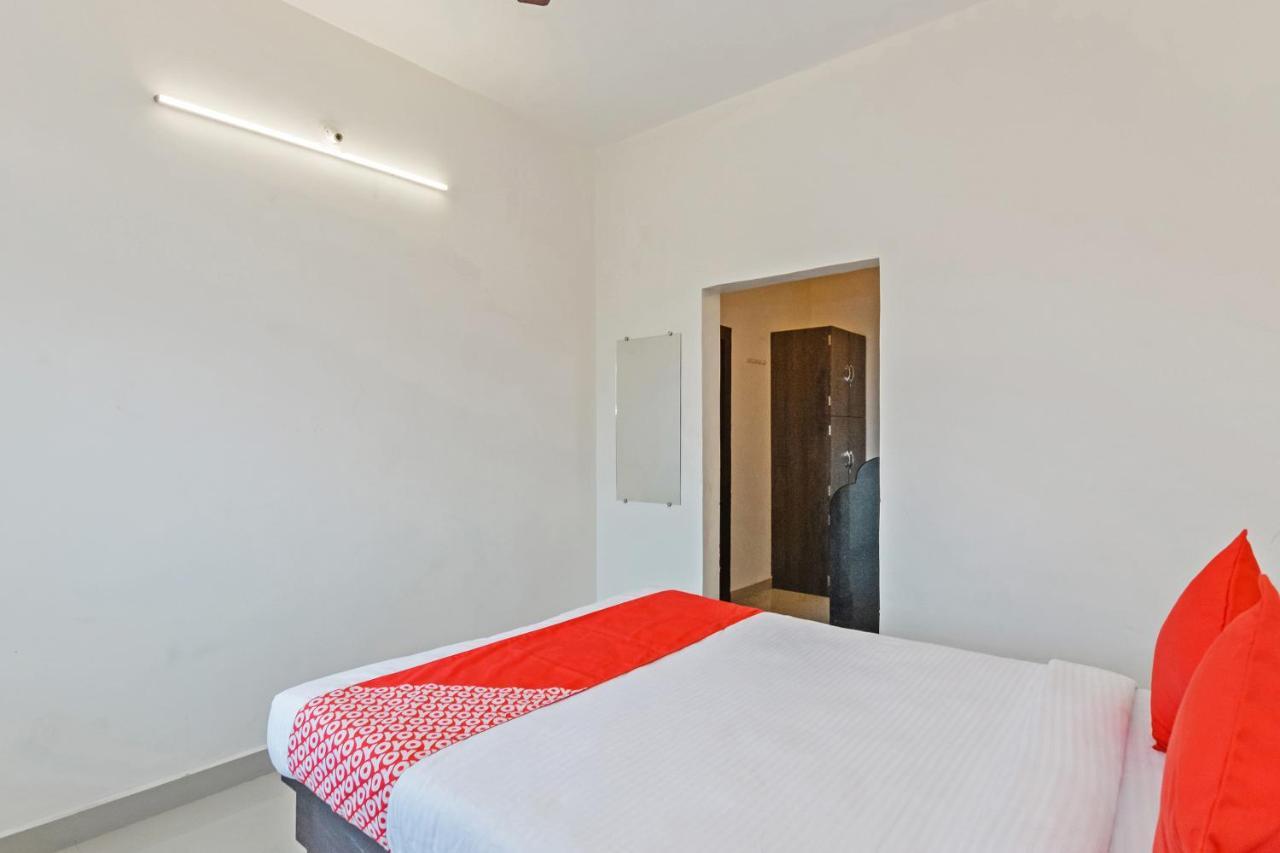 Collection O 24126 Hotel Sai Sagar Dehu Exterior foto